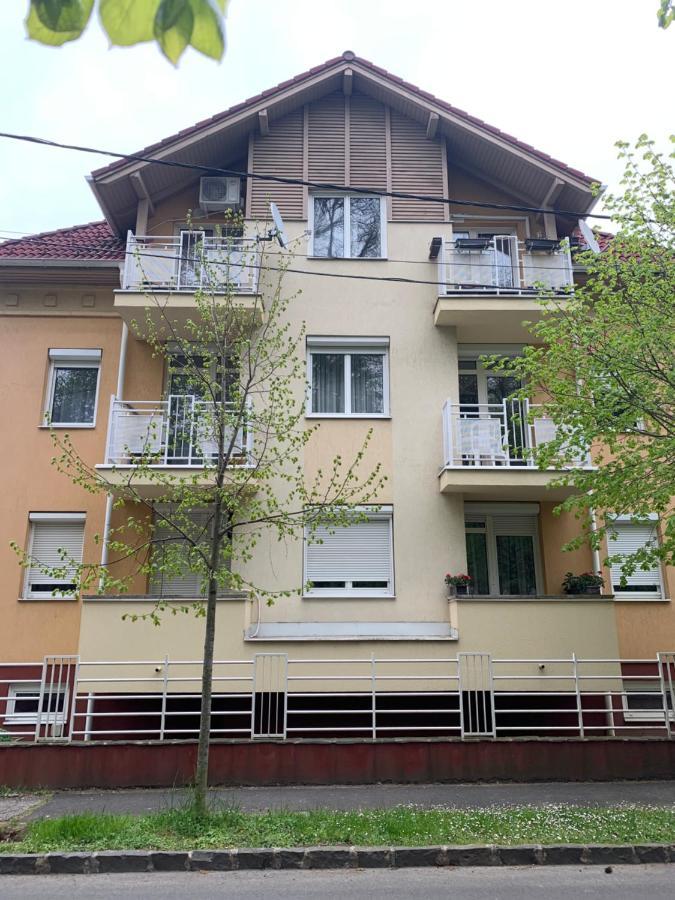 Konig Apartman Iii. Hévíz Εξωτερικό φωτογραφία